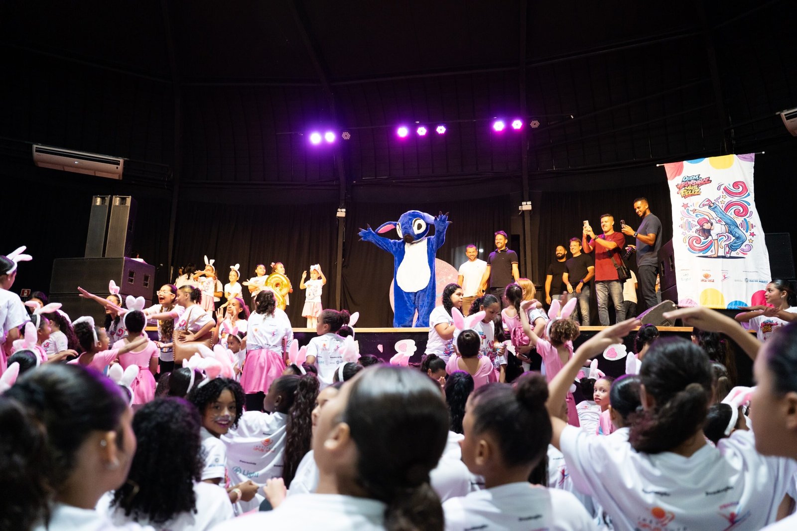 Breaking transforma vidas: projeto leva dança, autoestima e futuro a jovens em comunidades do Rio