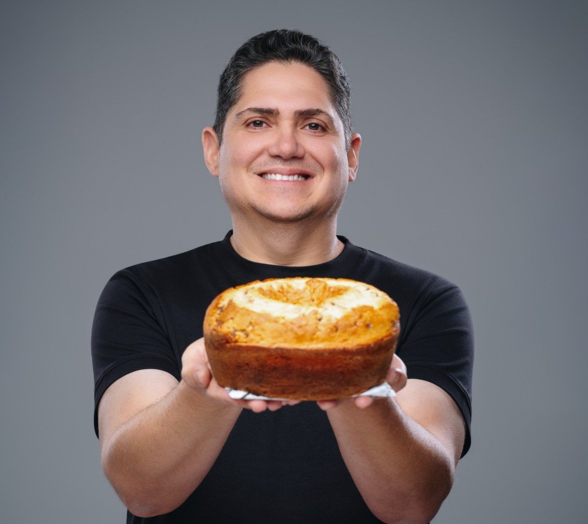 No café da família mais simples até o jantar do empresário: o produto que está na mesa de todos gera cerca de 100 milhões de faturamento para o Bolos do Flávio.