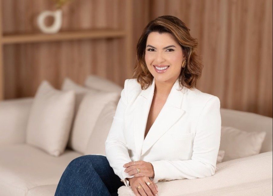 Dra. Karina Cavalcanti se destaca como referência em rejuvenescimento íntimo