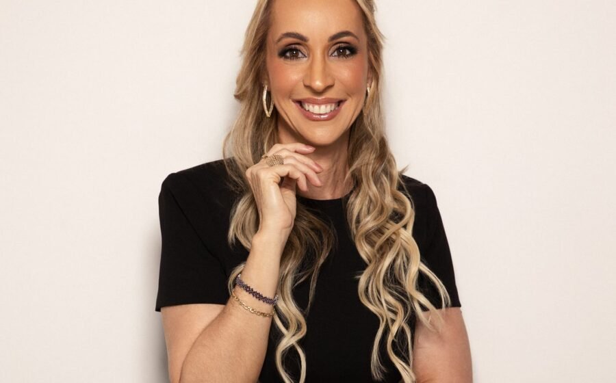 Raquel Mendes transforma experiência em método de educação financeira