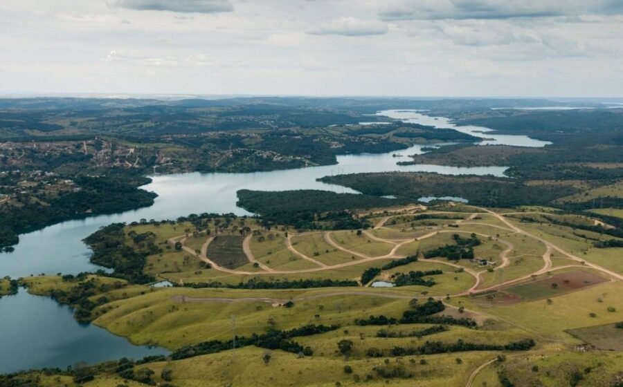 A maior piscina de ondas do Brasil no coração do cerrado: a aposta do Surf Club da Fazenda do Lago