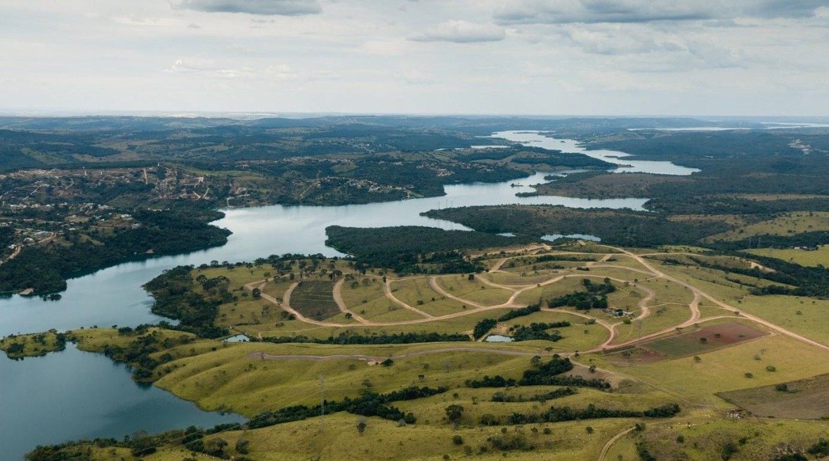 A maior piscina de ondas do Brasil no coração do cerrado: a aposta do Surf Club da Fazenda do Lago