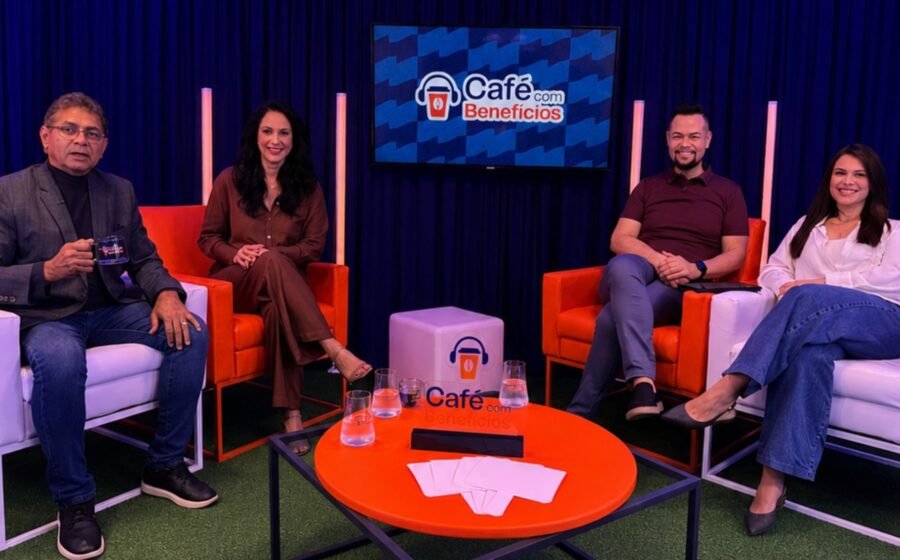 Café com Benefícios reúne Oscar Roberto Godoi e Ana Paula Oliveira em episódio especial sobre futebol, arbitragem e bastidores do esporte