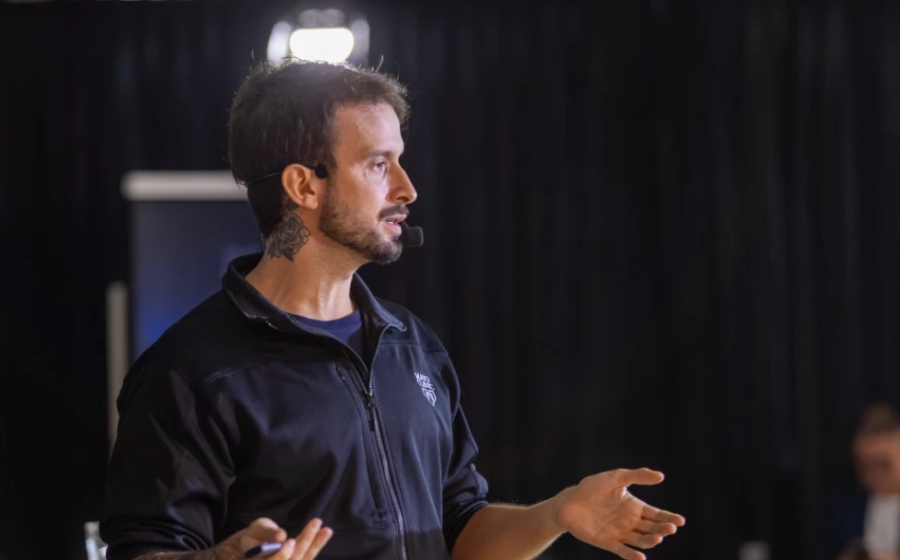 Douglas Gomides põe o Brasil no mapa do marketing médico latino-americano